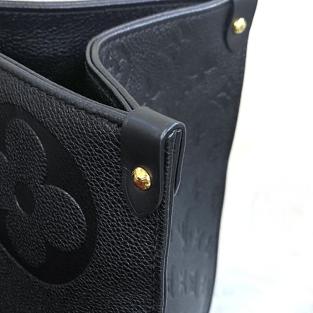 Authenticity GuaranteeD LOUIS VUITTON GM 2Way Hand Bag - Picture 9 of 16